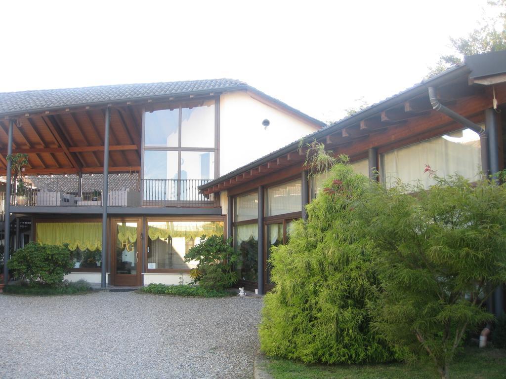 Albergo Giardino Sannazzaro de' Burgondi Exterior foto